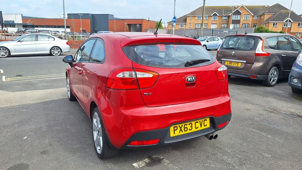 Kia RIO 1 1.25 3-Door From 3,195 Retail Package PX63CVC Red #5