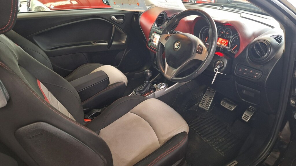 Alfa Romeo MiTo Hatchback Black #6
