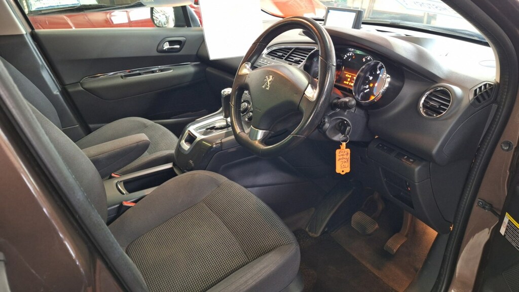 Peugeot 5008 Mpv YT65UAC Brown #6