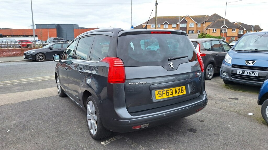 Peugeot 5008 5008 Allure E-hdi Grey #5