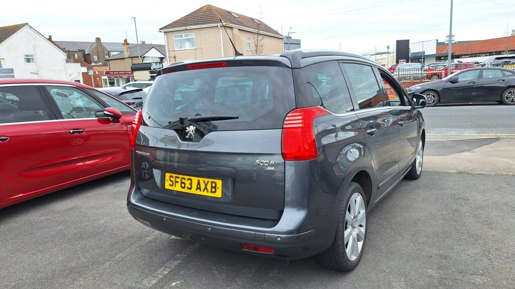 Peugeot 5008 5008 Allure E-hdi Grey #4