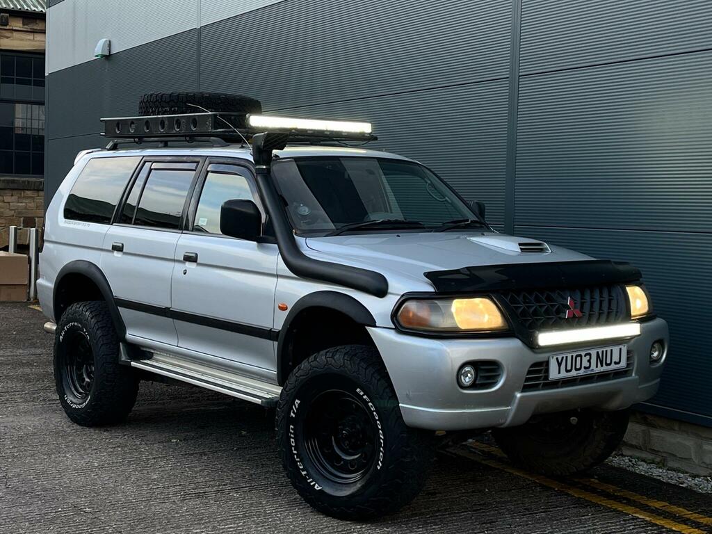 Mitsubishi Shogun Sport Warrior Black #1