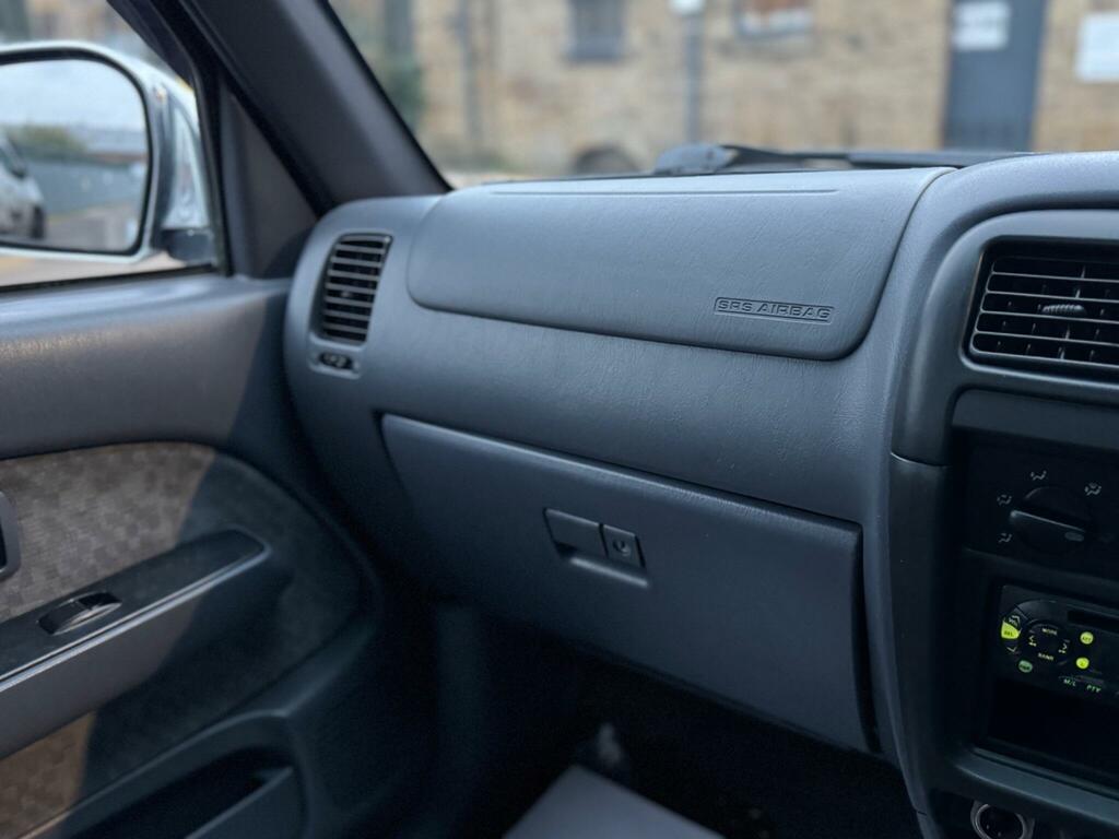 Toyota HILUX Hatchback Blue #23