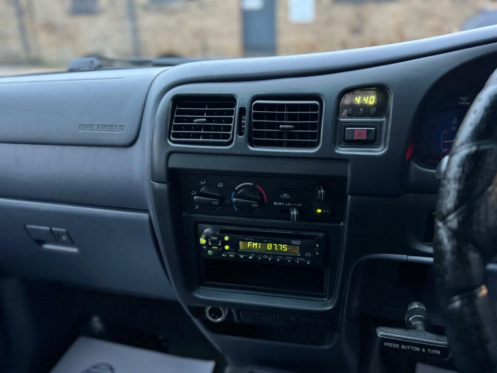 Toyota HILUX Hatchback Blue #22
