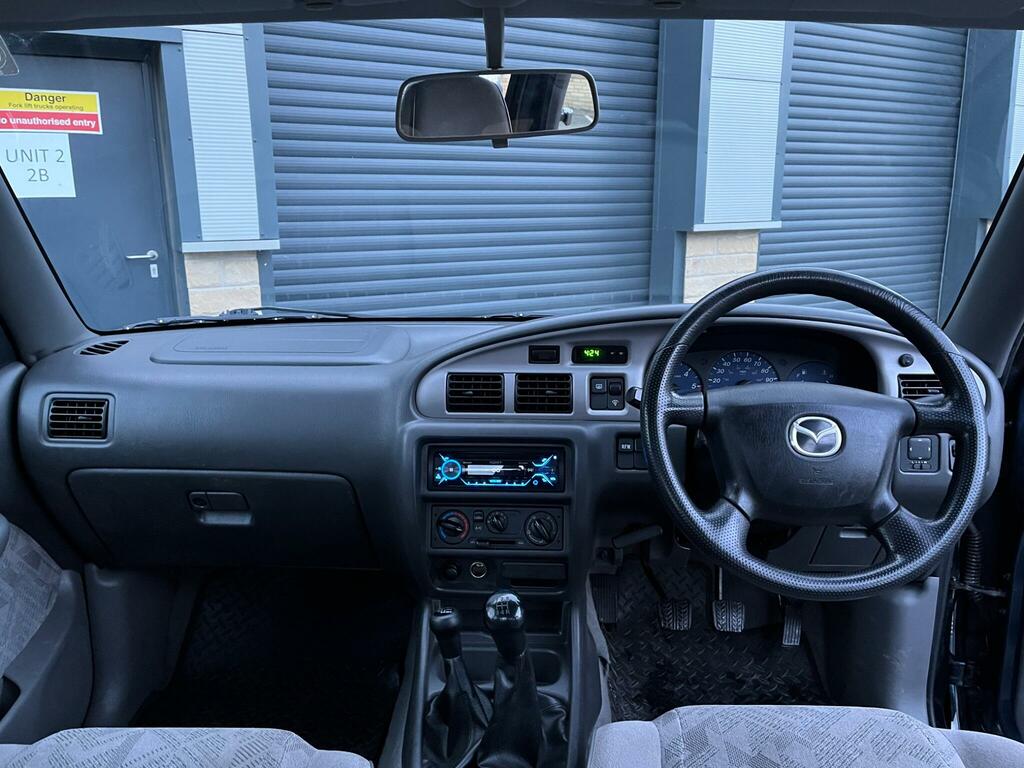 Mazda B2500 Series B2500 Silver #19