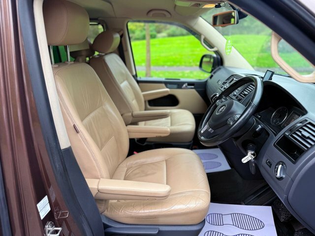 Volkswagen Caravelle 2011 2.0 Bitdi Executive 4Motion Sportline Style B Brown #6