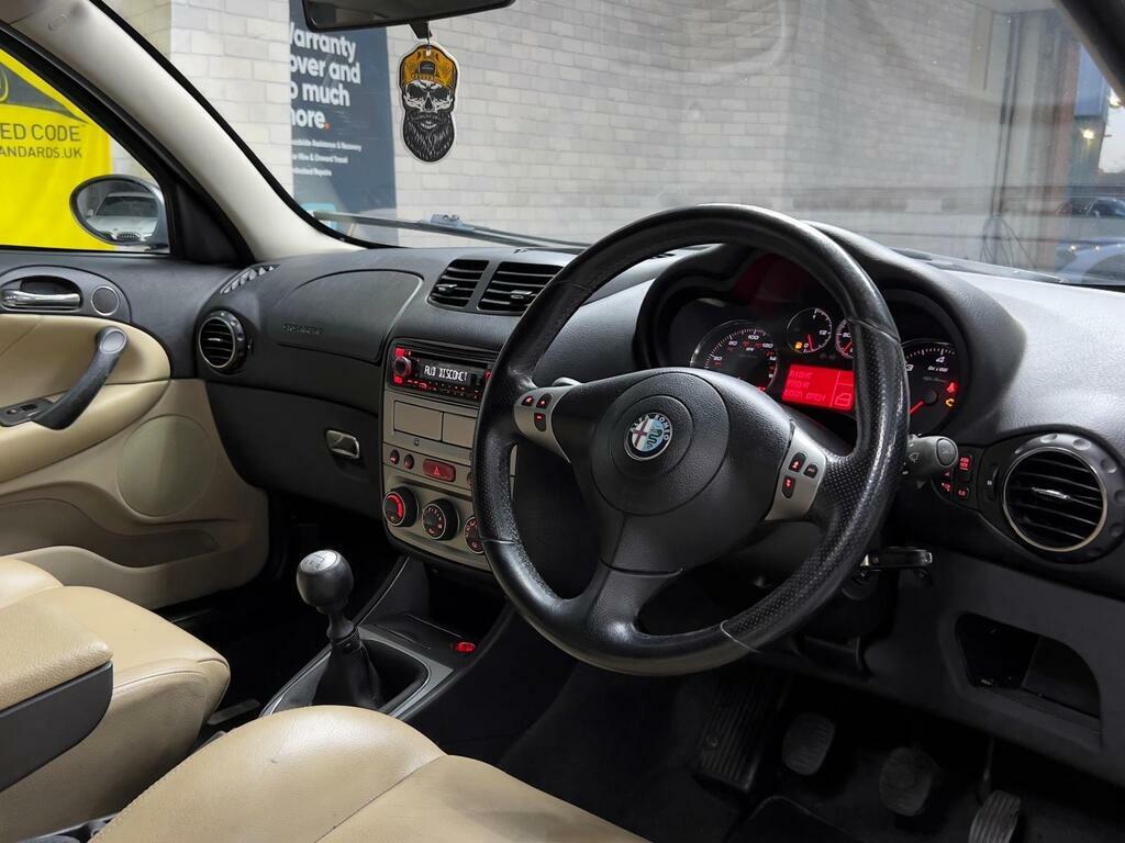 Alfa Romeo 147 Hatchback 1.6 T.spark Collezione 200858 Black #9