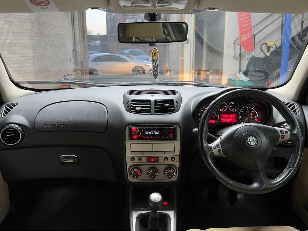 Alfa Romeo 147 Hatchback 1.6 T.spark Collezione 200858 Black #15