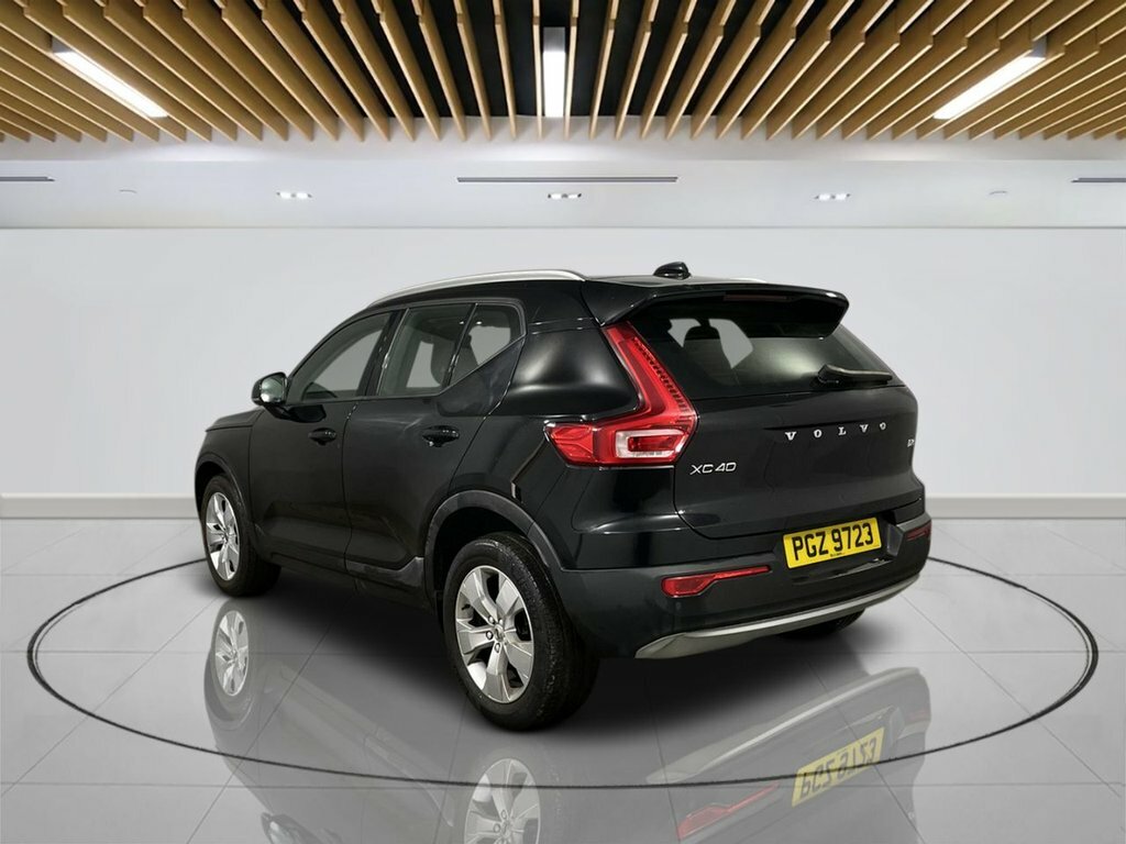 Volvo XC40 2L D3 Momentum Black #5