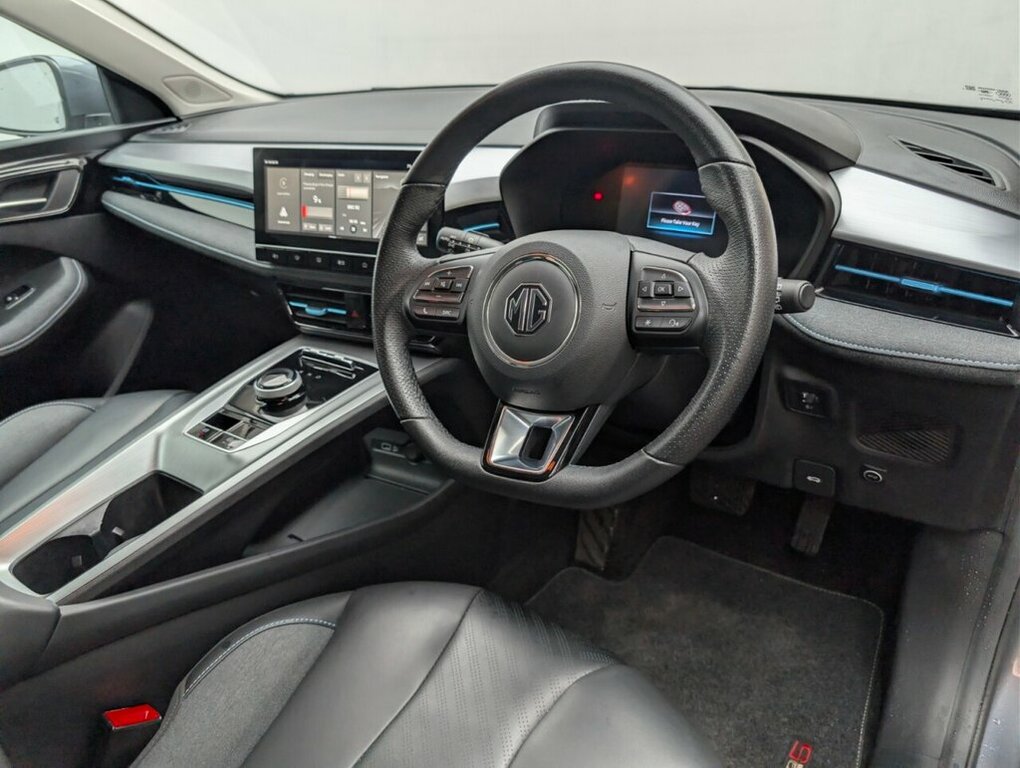 MG 1100 51Kwh Se Hatchback 170 Ps White #11