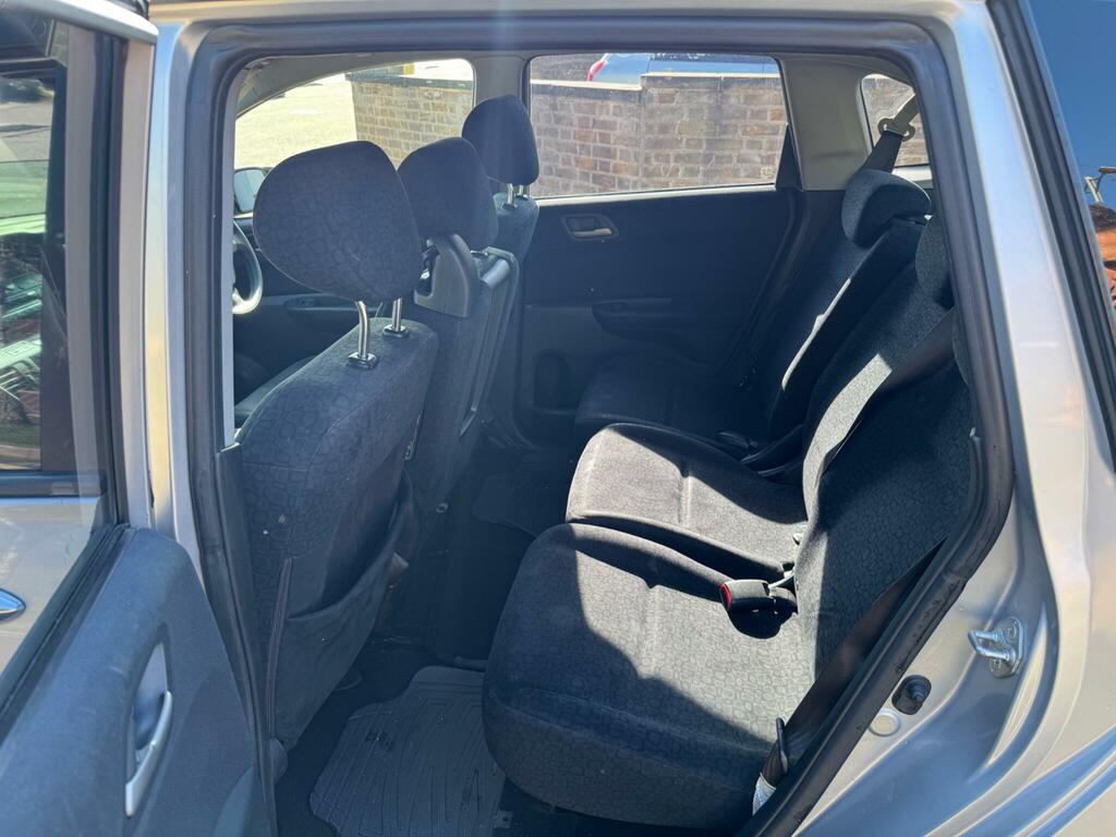 Honda Fr-V 1.7L 1.7 I-vtec Se Grey #8