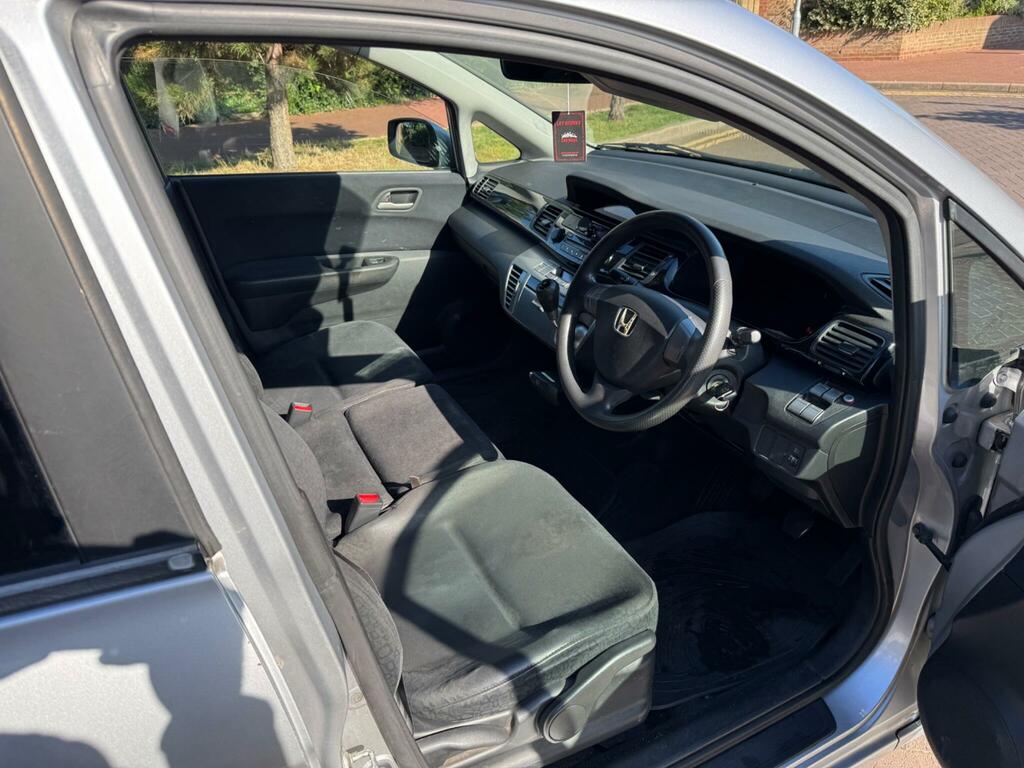 Honda Fr-V 1.7L 1.7 I-vtec Se Grey #5