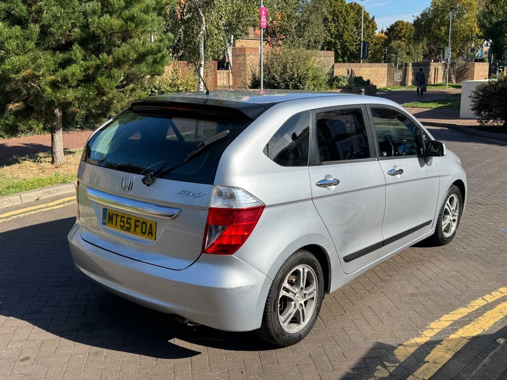 Honda Fr-V 1.7L 1.7 I-vtec Se Grey #2