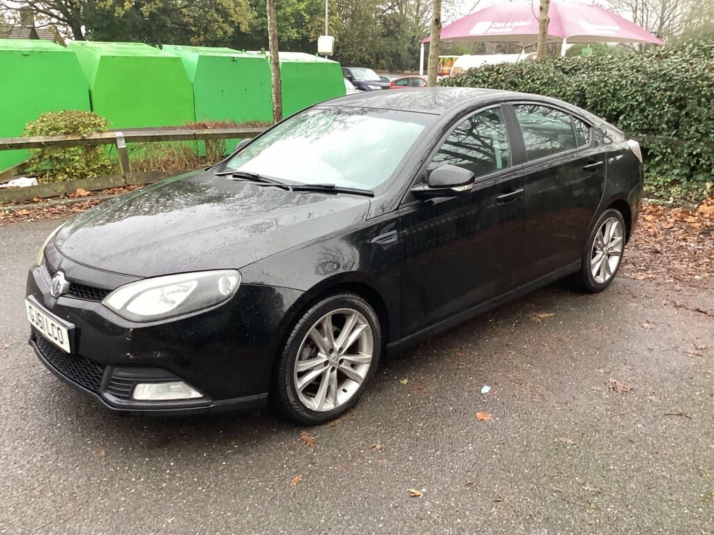 MG MG6 Hatchback Orange #3