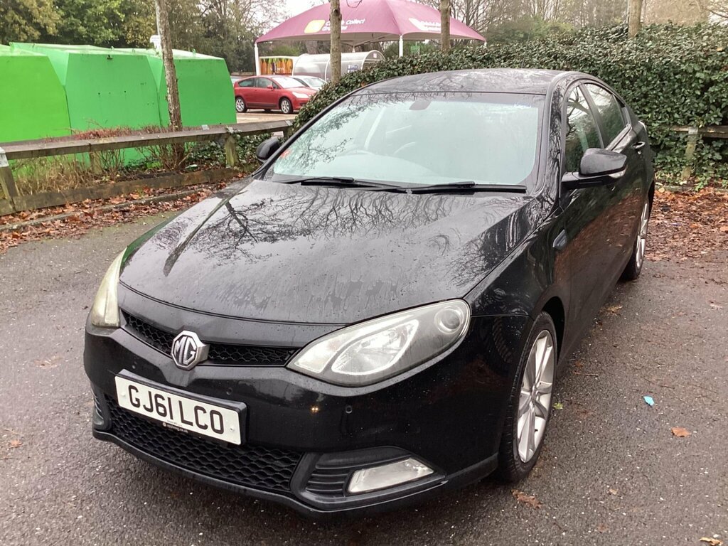 MG MG6 Hatchback Orange #6