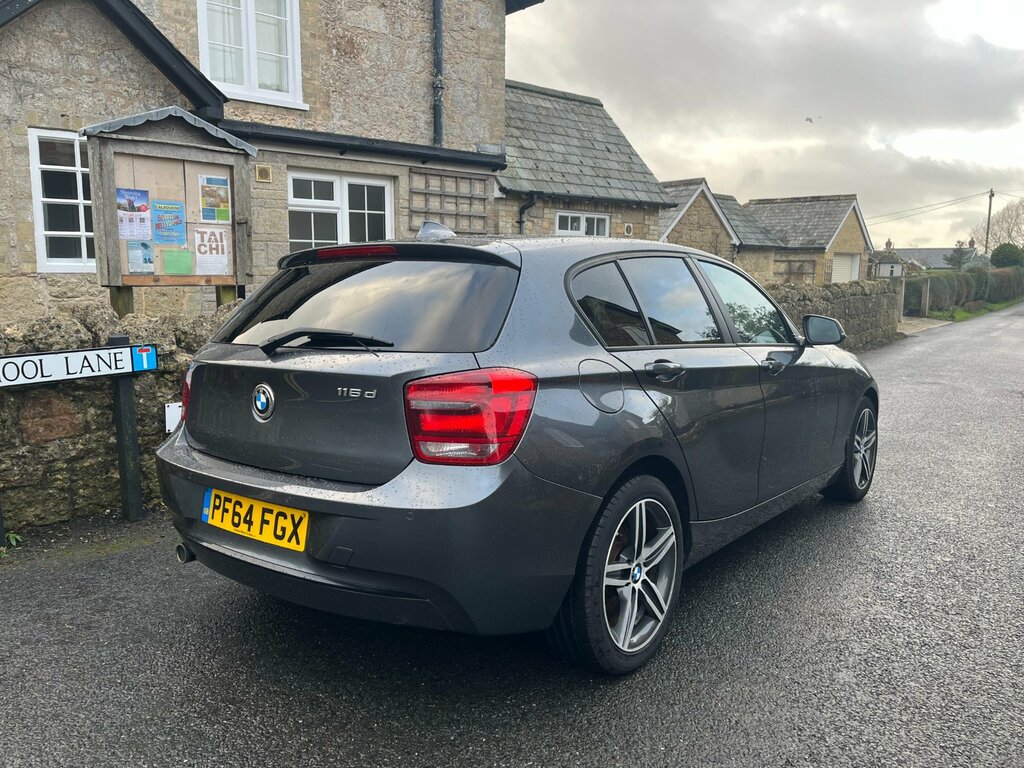 BMW 1 Series 2.0 116D Sport Hatchback Euro 5 PF64FGX Grey #4
