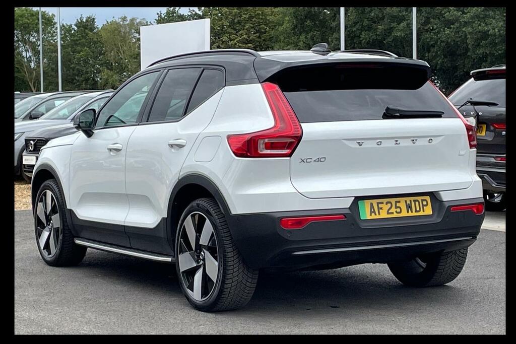 Volvo XC40 Single Motor Ultimate AF25WDP White #3
