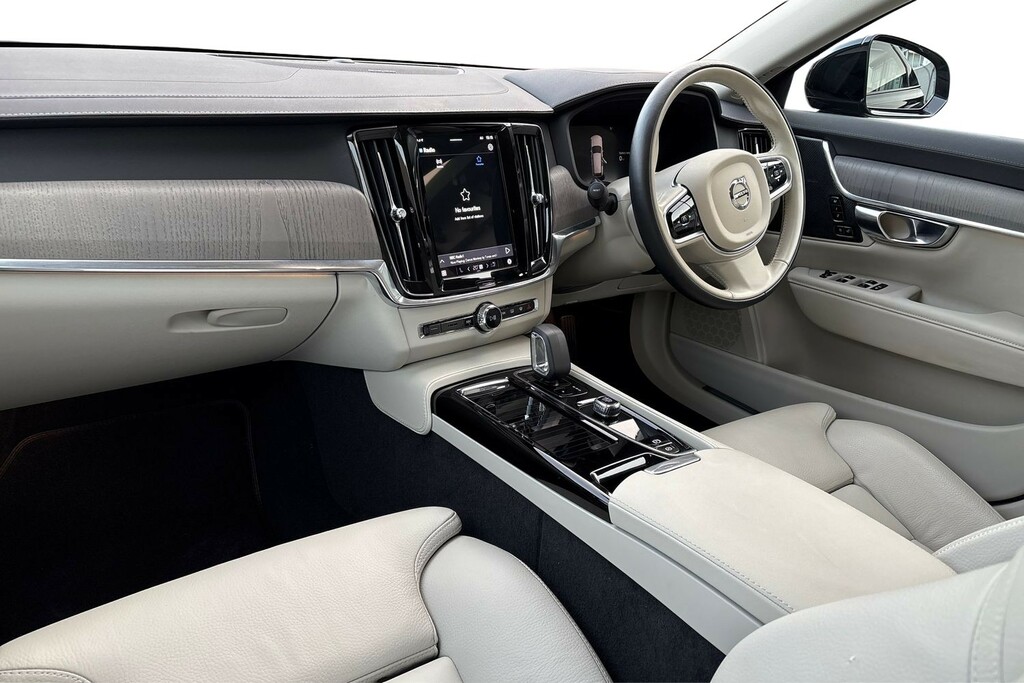 Volvo V90 Plus OE74FCL Black #2