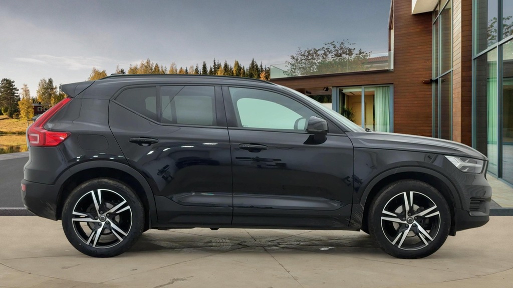 Volvo XC40 R-design CK22TBV Black #2