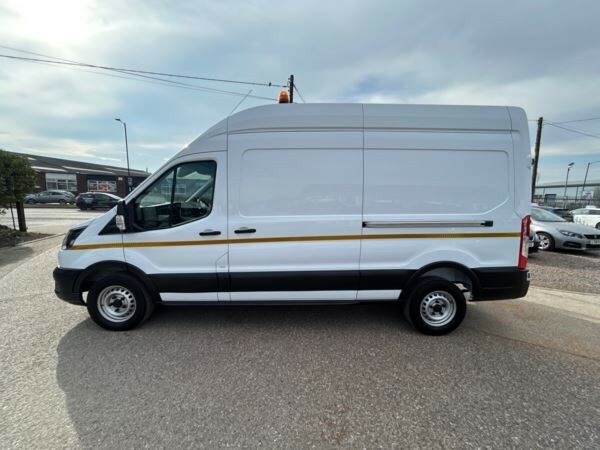 Ford Transit Custom 2.0 Ecoblue Hybrid H3 Leader Van YO23FPU White #4