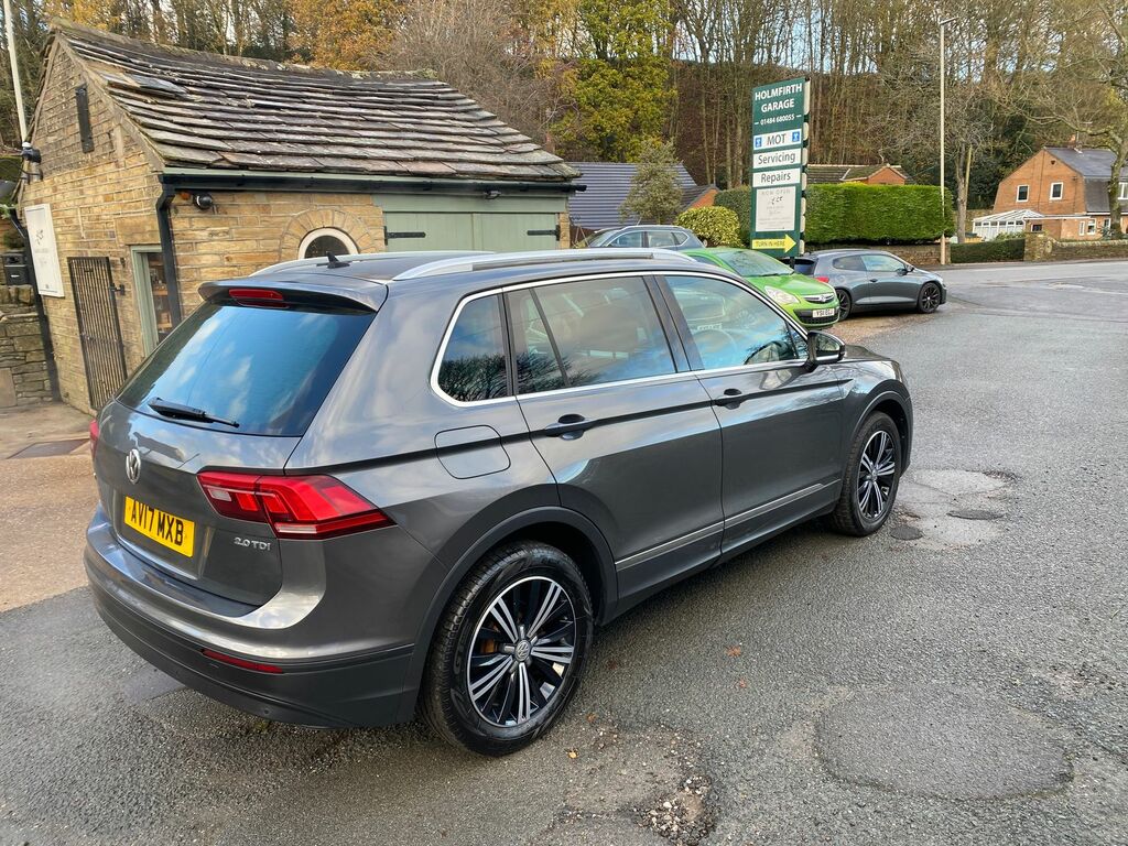 Volkswagen Tiguan 2.0 Tdi Bluemotion Tech Se Navigation Euro 6 Ss AV17MXB Grey #5