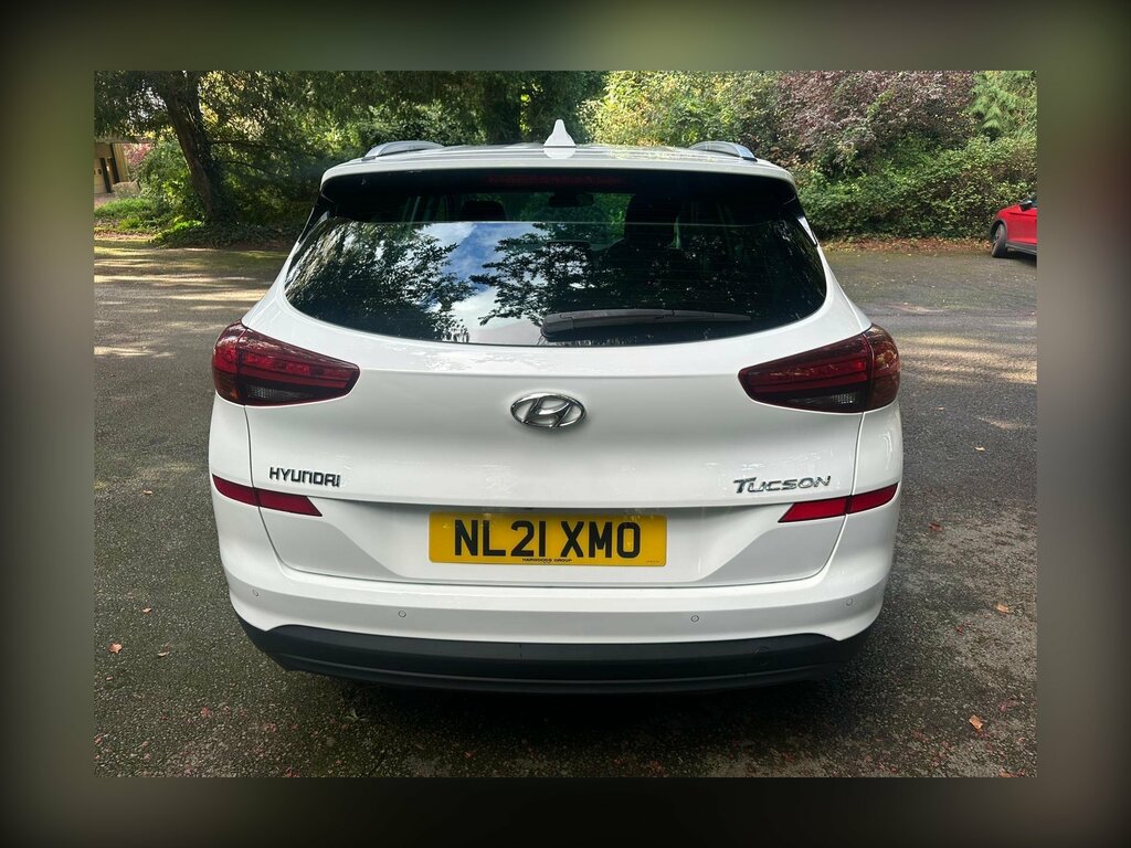 Hyundai Tucson 1.6 Gdi Se Nav Euro 6 Ss NL21XMO White #4