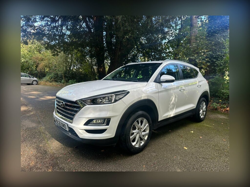 Hyundai Tucson 1.6 Gdi Se Nav Euro 6 Ss NL21XMO White