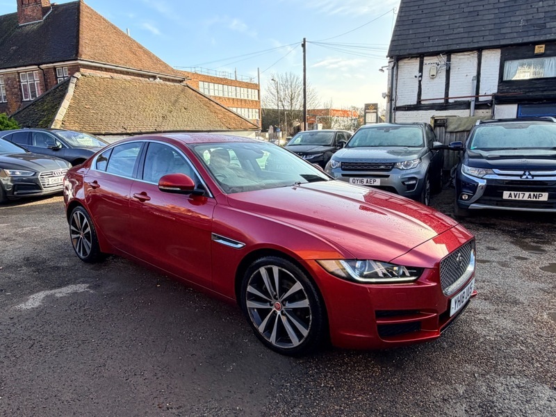 Jaguar XE Portfolio YH18UUS Red #5