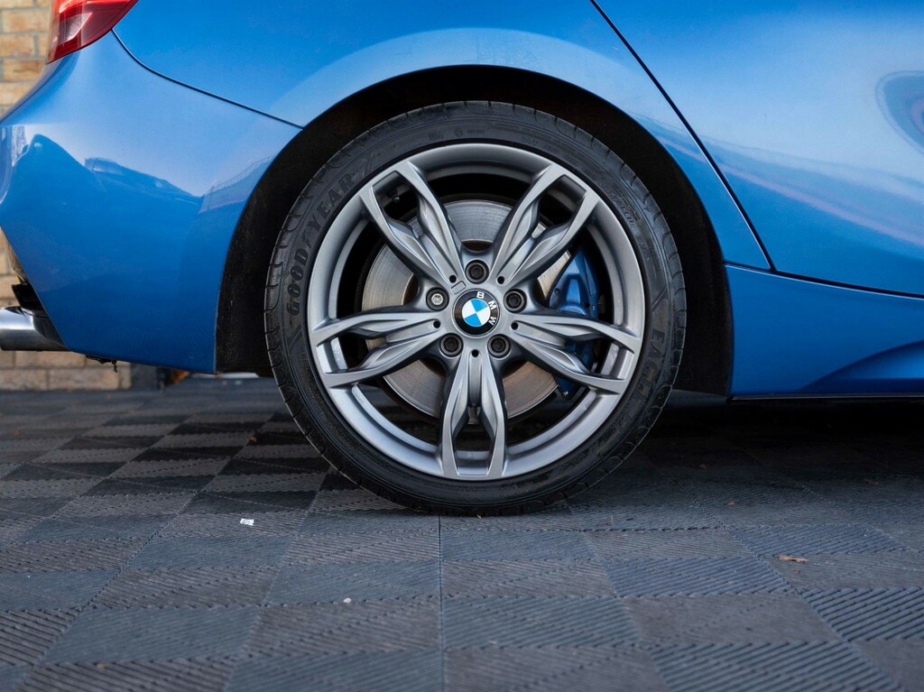 BMW M1 Auto  #53