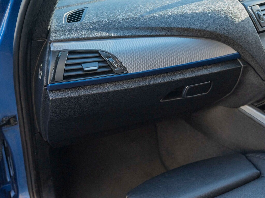 BMW M1 Auto  #33