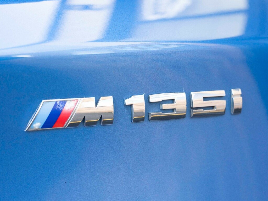 BMW M1 Auto  #82