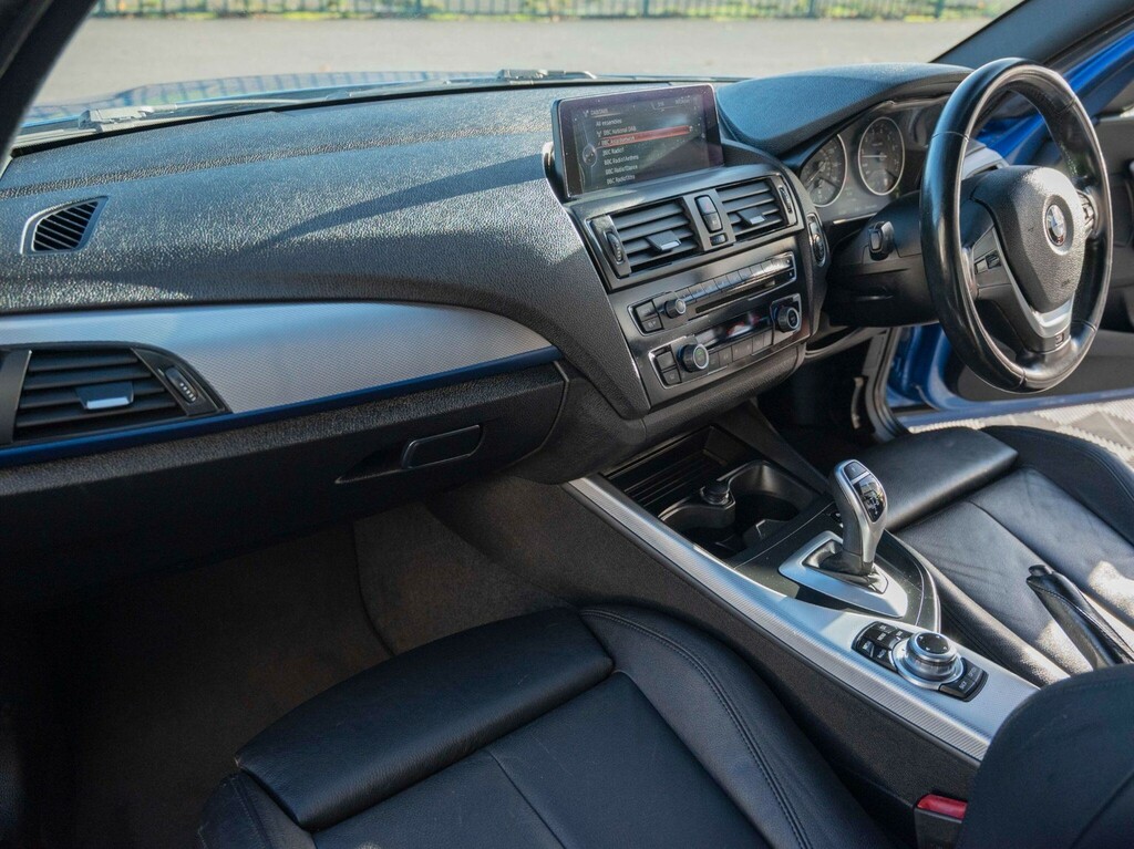 BMW M1 Auto  #32
