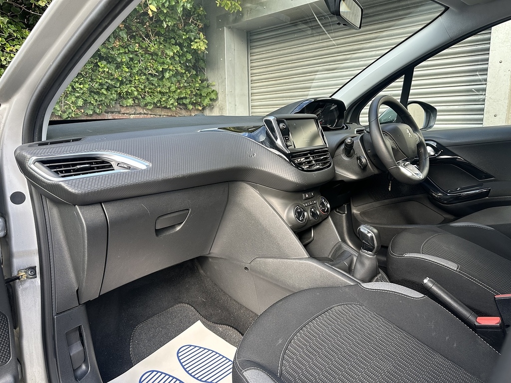 Peugeot 208 Puretech Active SM65XAB Silver #6