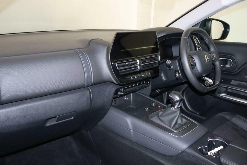 Citroen C5 1.2 Puretech Mhev E-series E-dsc 136 Finance Fr Black #2
