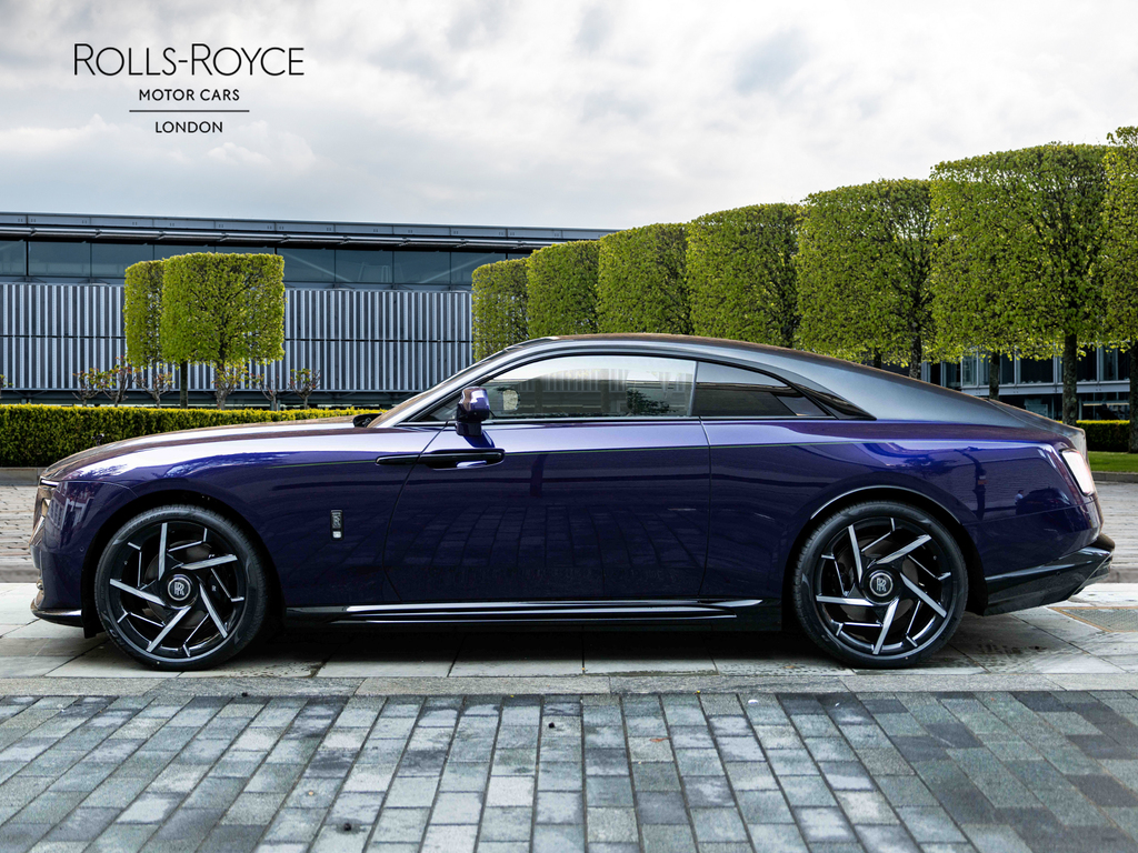 Rolls-Royce Spectre Black Badge Purple #4