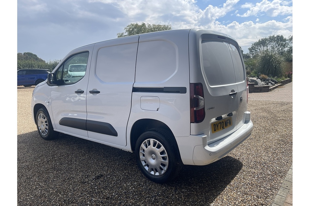 Vauxhall Combo Turbo D 2300 Sportive U2389 Ulez DY70WFW White #5