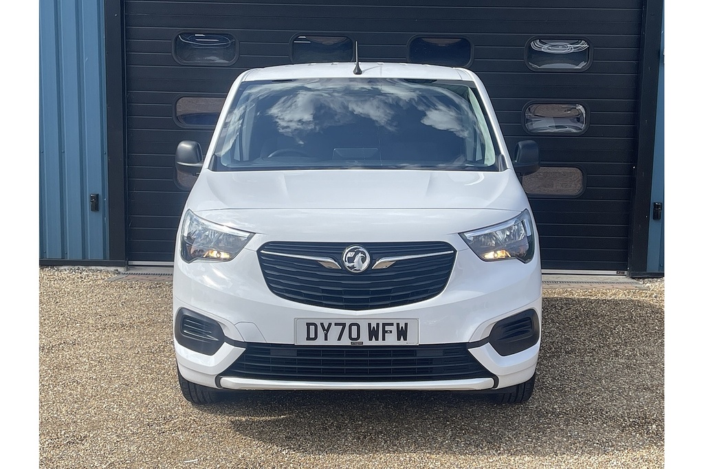 Vauxhall Combo Turbo D 2300 Sportive U2389 Ulez DY70WFW White #2