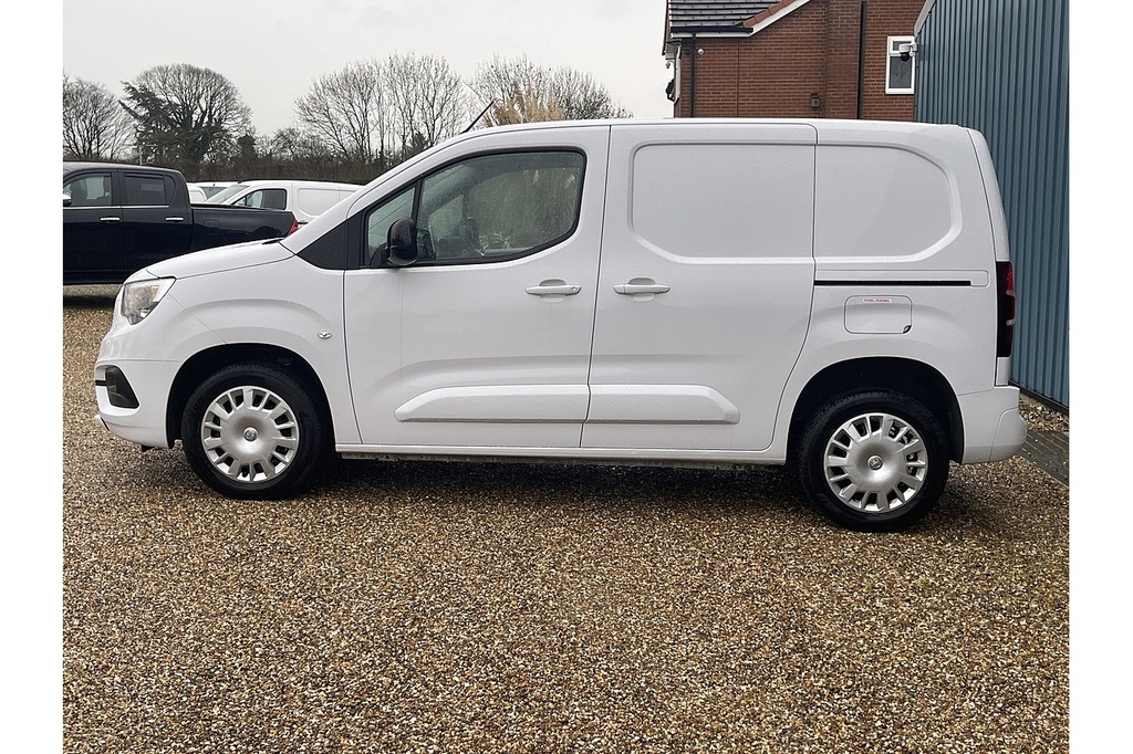 Vauxhall Combo Turbo D 2300 Pro 2024 U2481 Ulez DN24VBP White #4