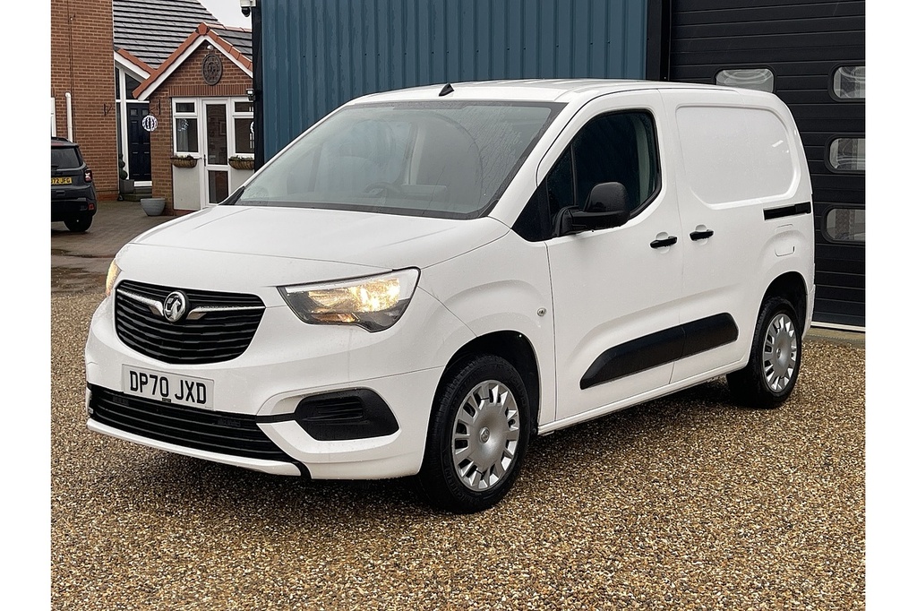 Vauxhall Combo Turbo D 2300 Sportive U2478 Ulez DP70JXD White #3