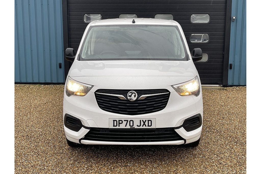 Vauxhall Combo Turbo D 2300 Sportive U2478 Ulez DP70JXD White #2