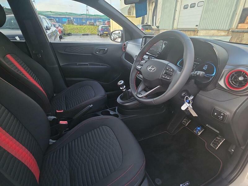 Hyundai I10 1.0 Advance Nav White #10
