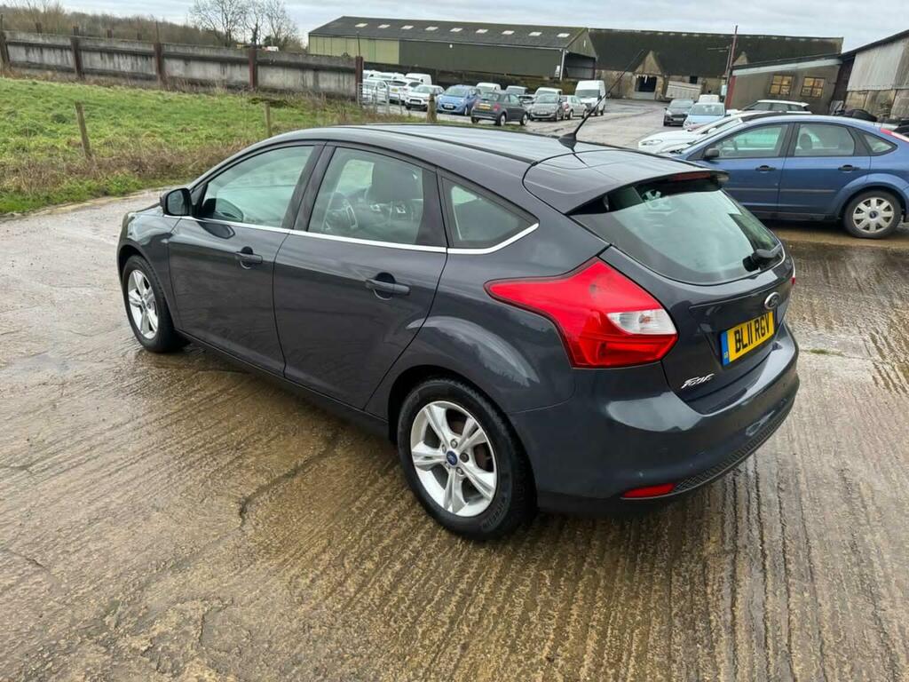 Ford Focus Hatchback 1.6 Zetec Euro 5 201111 BL11RGV Grey #4