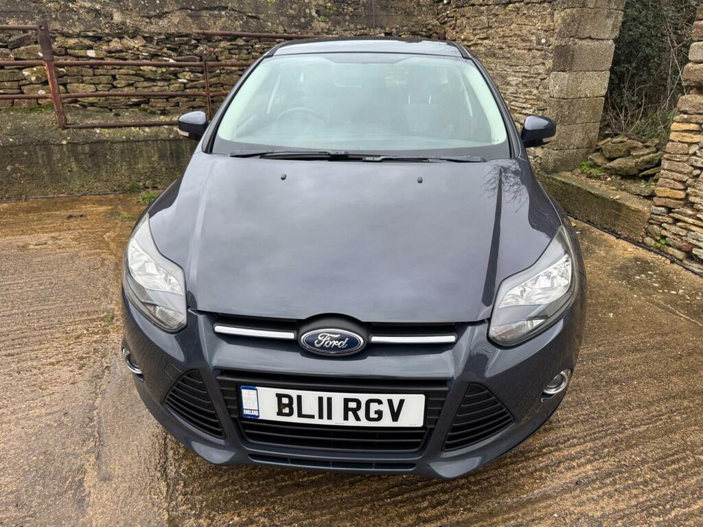 Ford Focus Hatchback 1.6 Zetec Euro 5 201111 BL11RGV Grey #2
