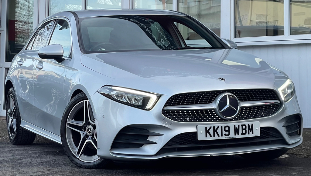 Mercedes-Benz A Class 1.5 Amg Line Premium Hatchback 7G-dct KK19WBM Silver #2