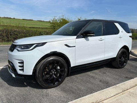 Land Rover Discovery D300 R-dynamic Hse White
