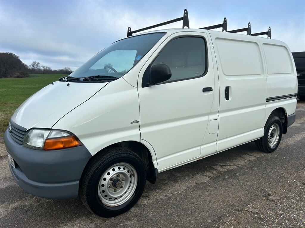 Toyota HiAce #2
