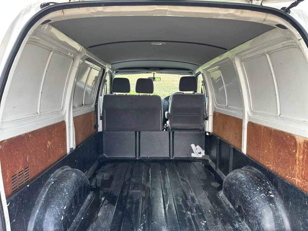 Toyota HiAce #13