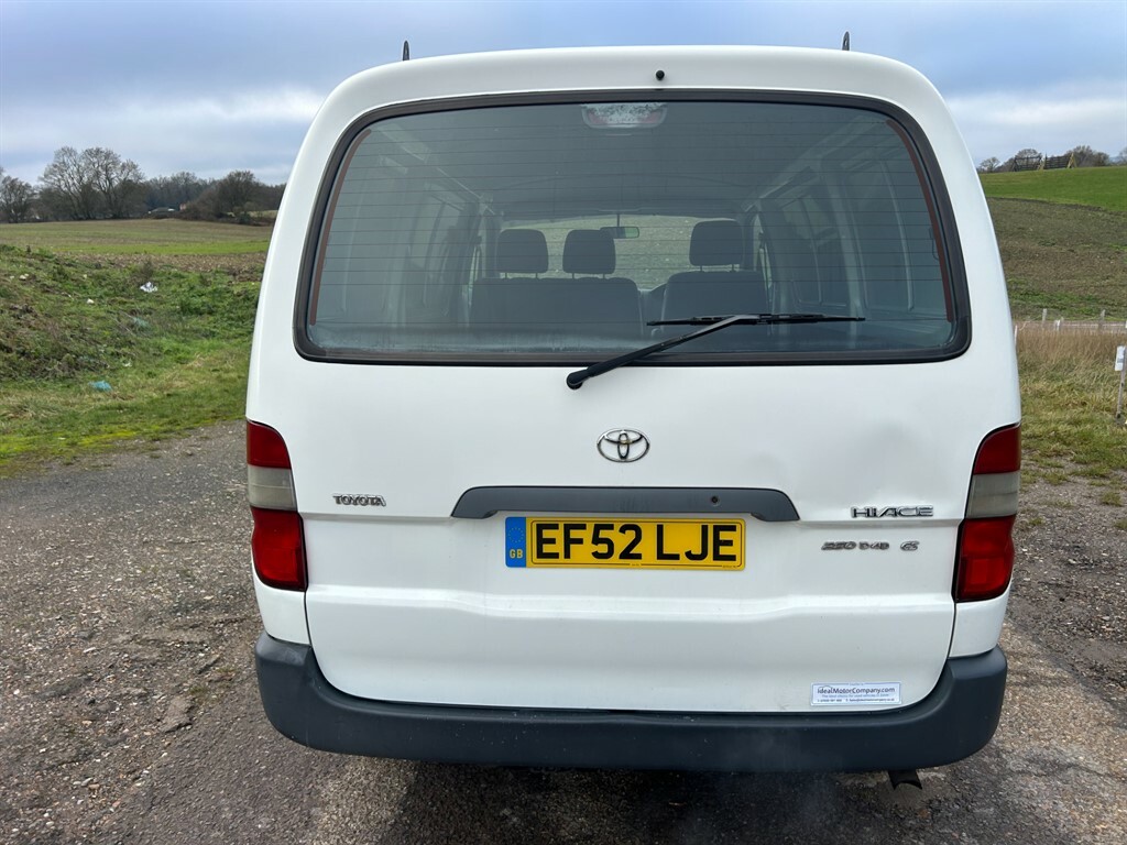Toyota HiAce #4