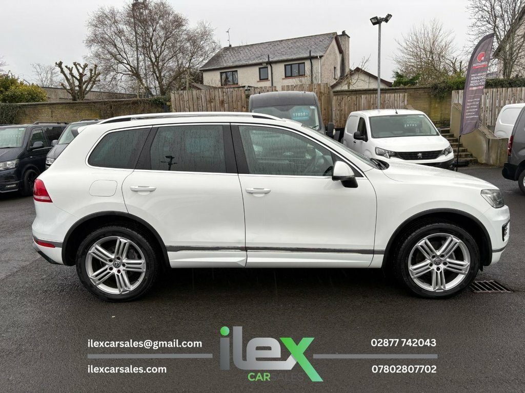 Volkswagen Touareg 3L R-line RK65VXM White #4