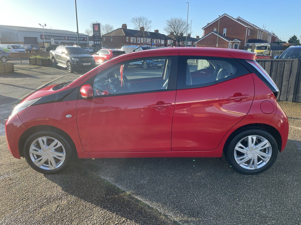 Toyota Aygo Hatchback 1.0 Vvt-i X-pression 2016 YM16TWV Red #4